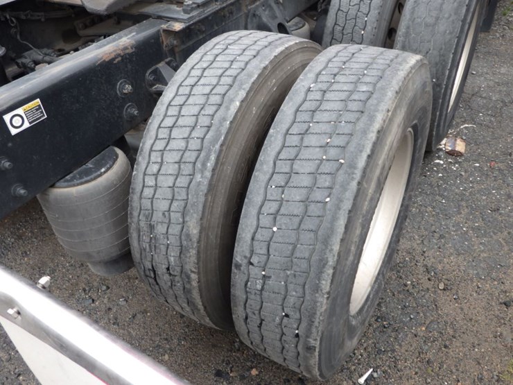 2022-kenworth-t680-image-15