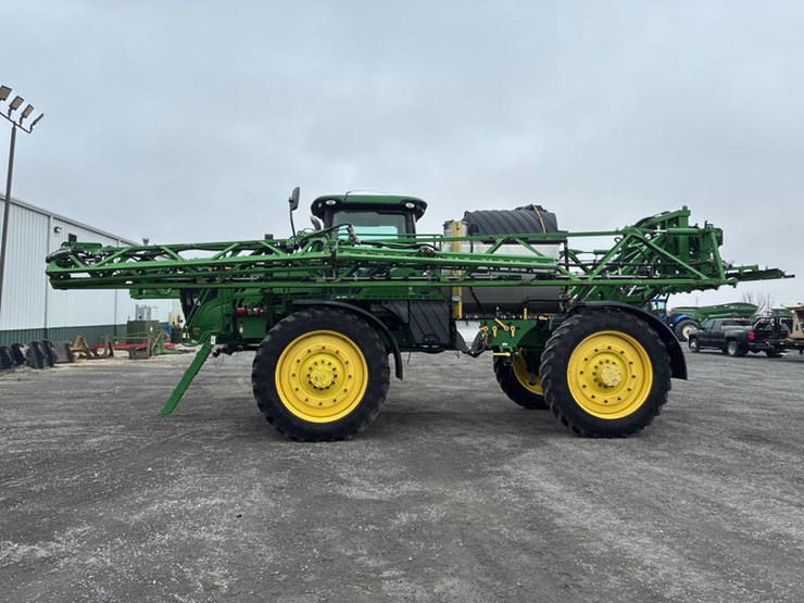2017-john-deere-r4045-image-8