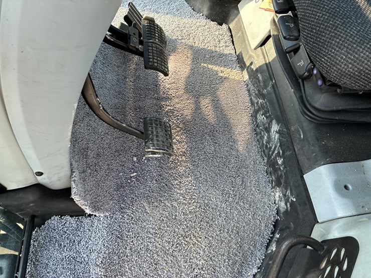 2005-challenger-mt635b-image-63