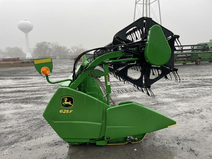 2014-john-deere-625f-image-14