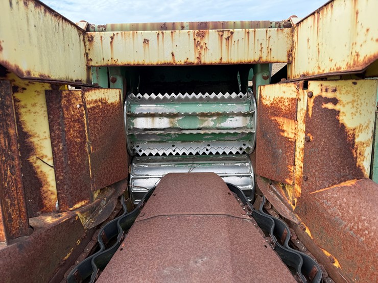 john-deere-3950-image-13