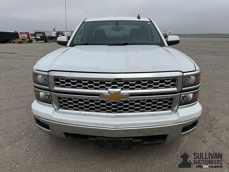 2015-chevrolet-silverado-1500-image-2