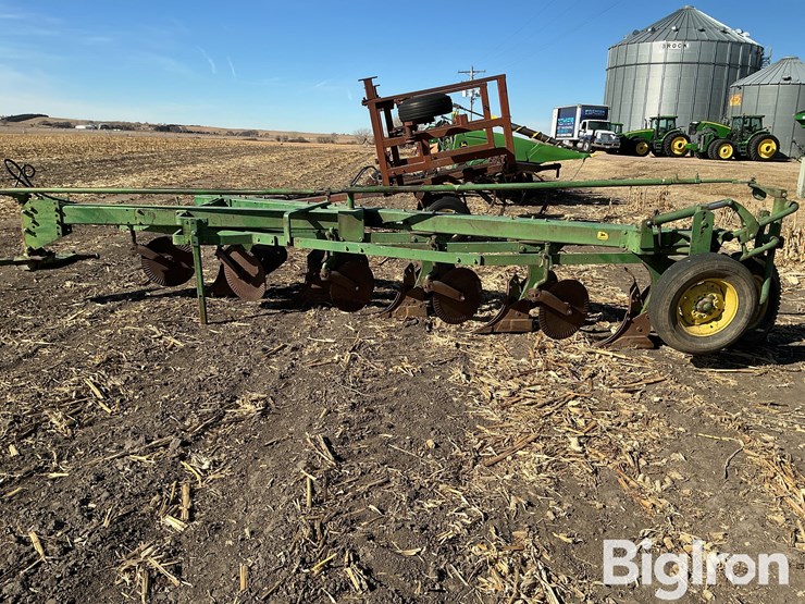 john-deere-5-image-8