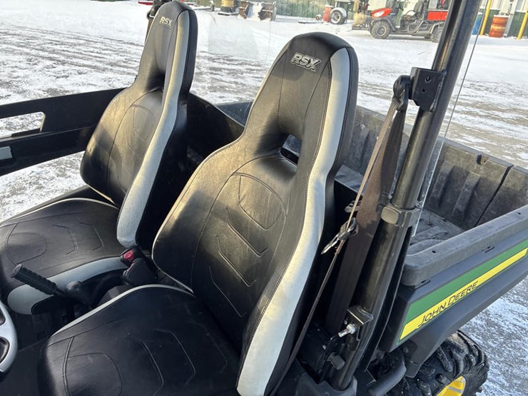 john-deere-gator-image-41