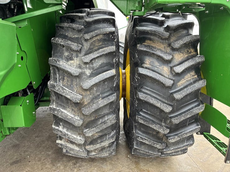 2017-john-deere-s680-image-36