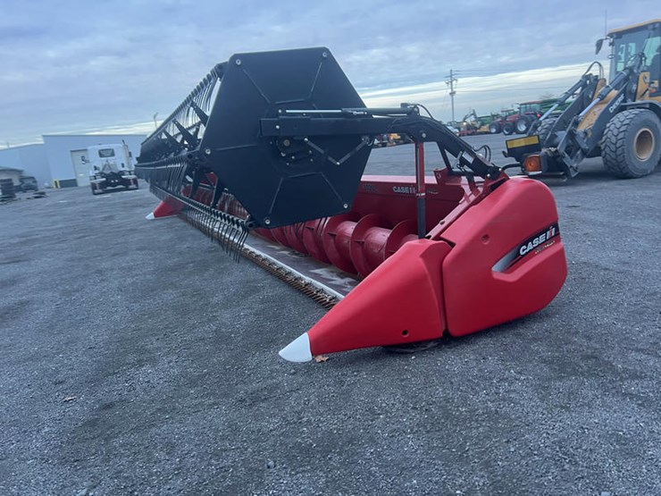 2011-case-ih-3020-image-4