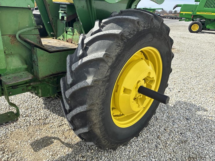 1970-john-deere-4520-image-43