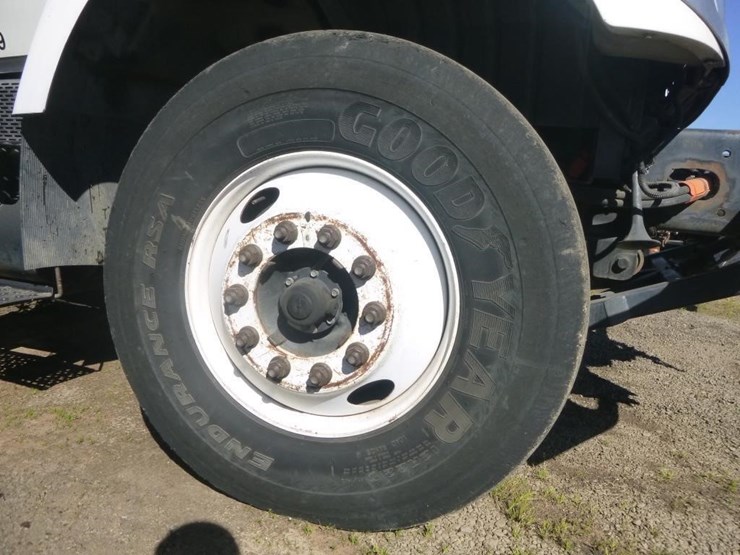 2003-international-7400-image-15