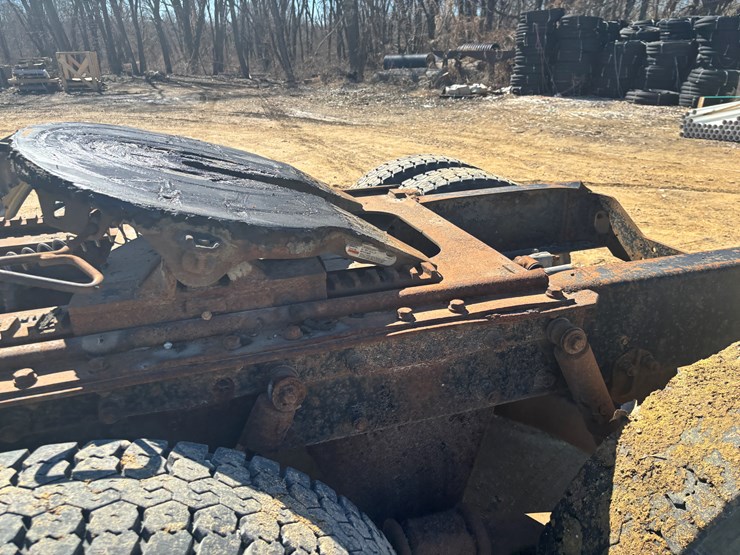 1993-mack-ch600-image-48