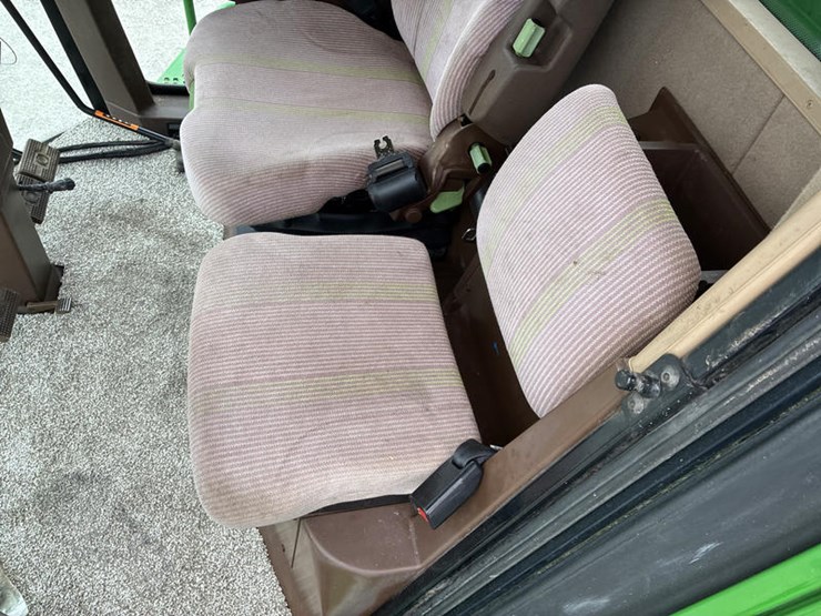 2004-john-deere-9660-sts-image-98