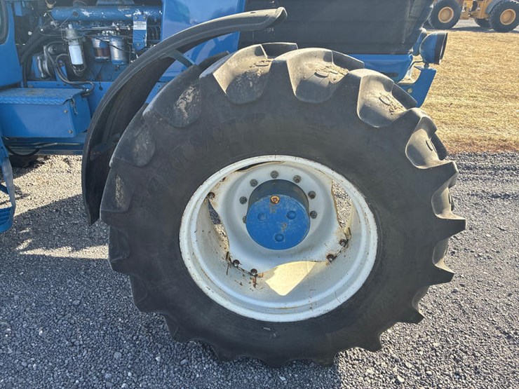 1990-ford-8730-image-33