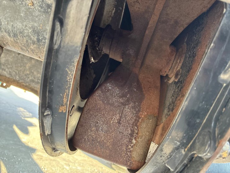 2010-case-ih-8120-image-74