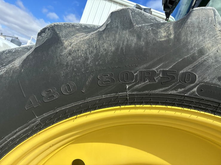 2013-john-deere-8335r-image-55