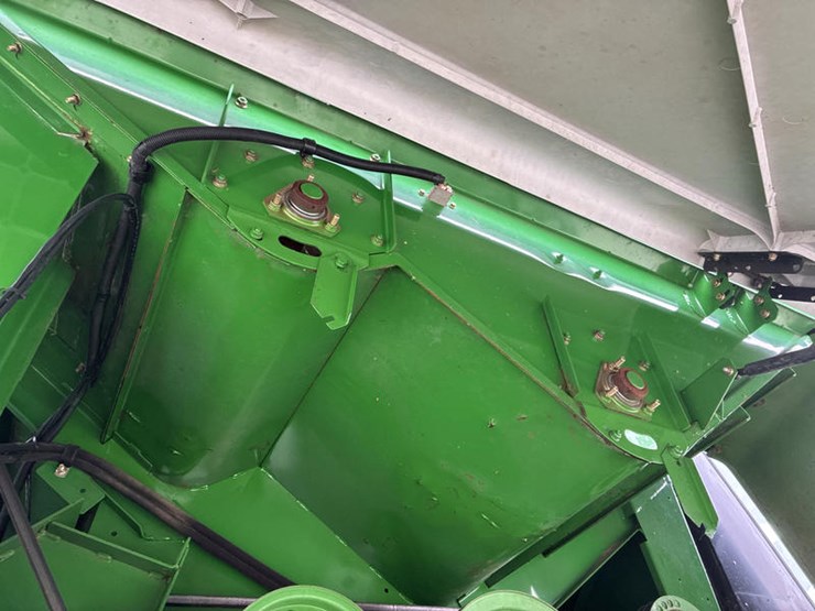 2004-john-deere-9660-sts-image-81