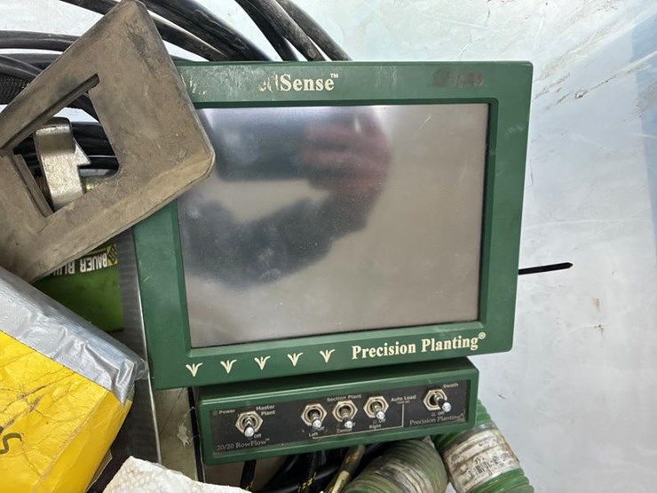 2004-john-deere-db90-image-94