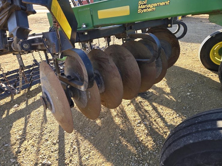 john-deere-637-image-11