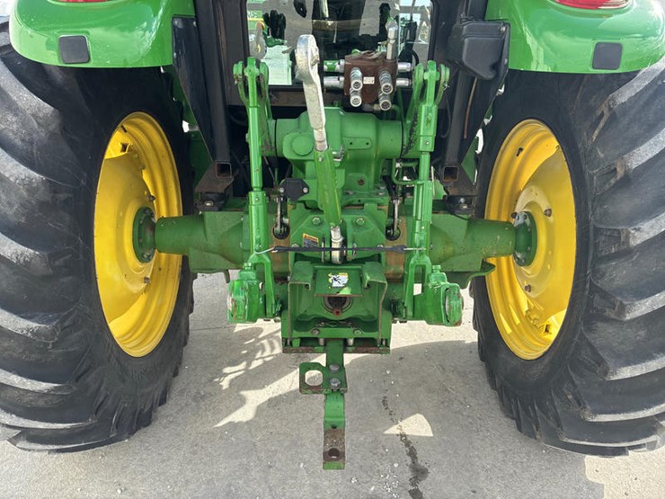 2009-john-deere-6115d-image-21
