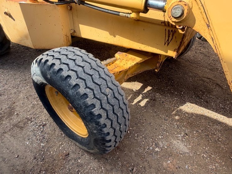 deere-210le-image-21