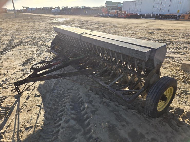 john-deere-12-image-3