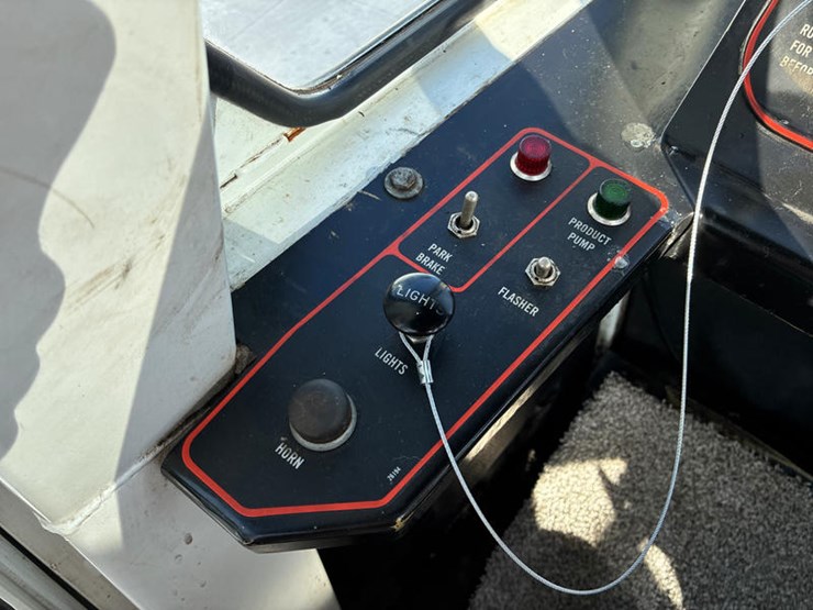 2010-willmar-745-image-71