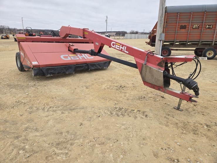 gehl-2412-image-3