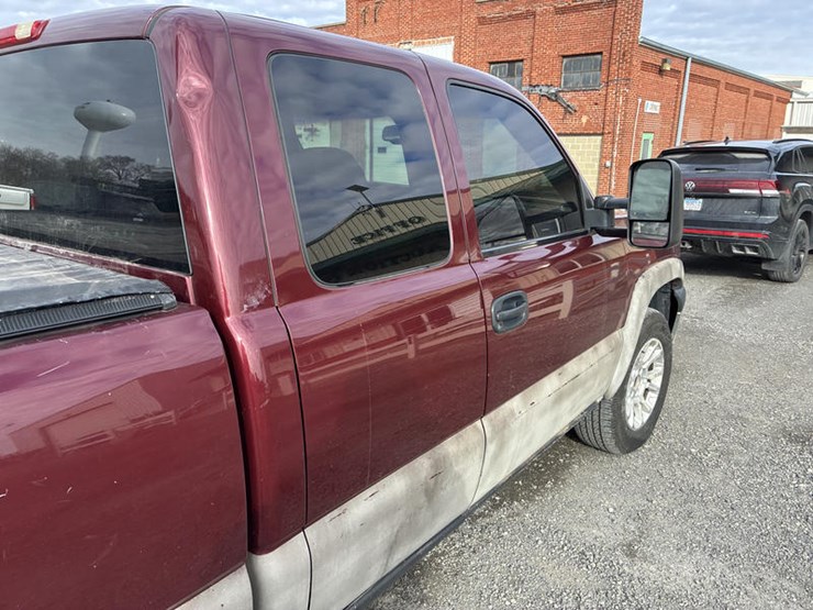 2003-chevrolet-silverado-1500-image-21