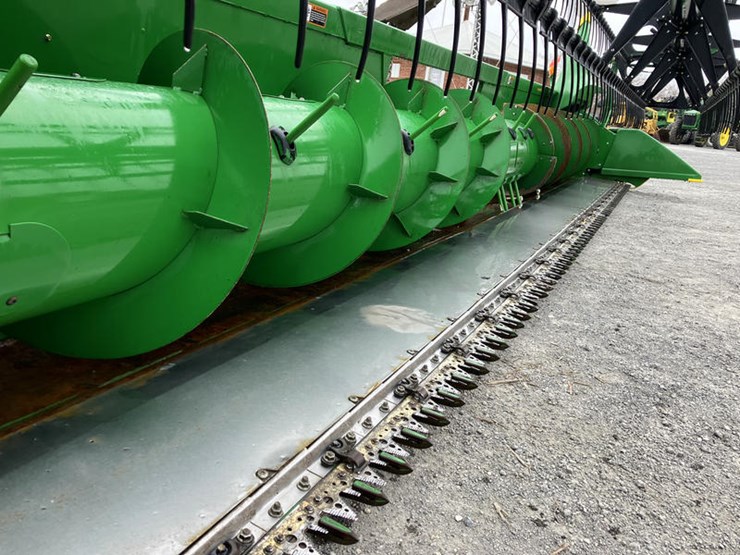 2011-john-deere-625f-image-16