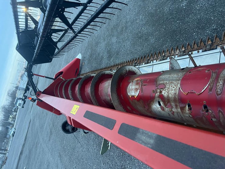 2011-case-ih-3020-image-23