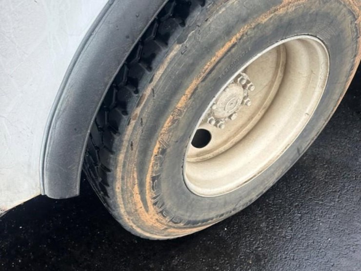 2012-international-durastar-4300-image-18