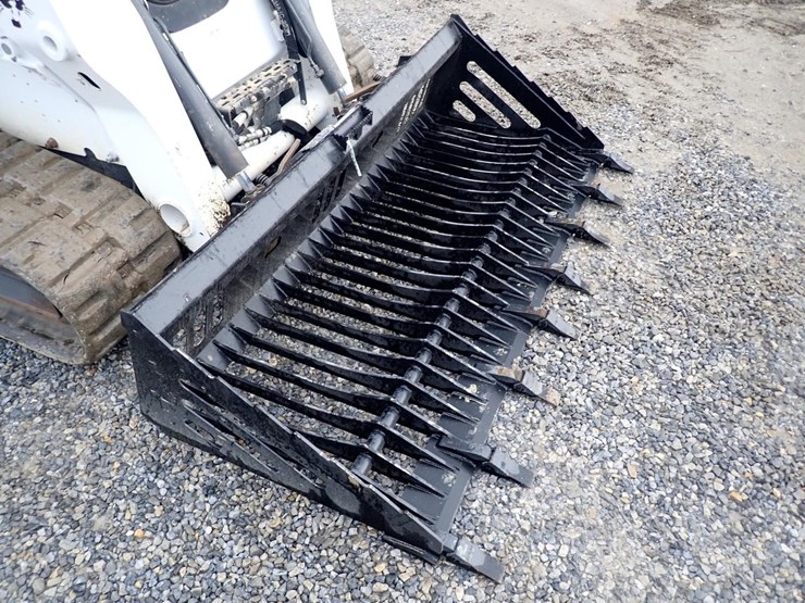 wildcat-84"-skid-steer-skeleton-tooth-bucket-image-2