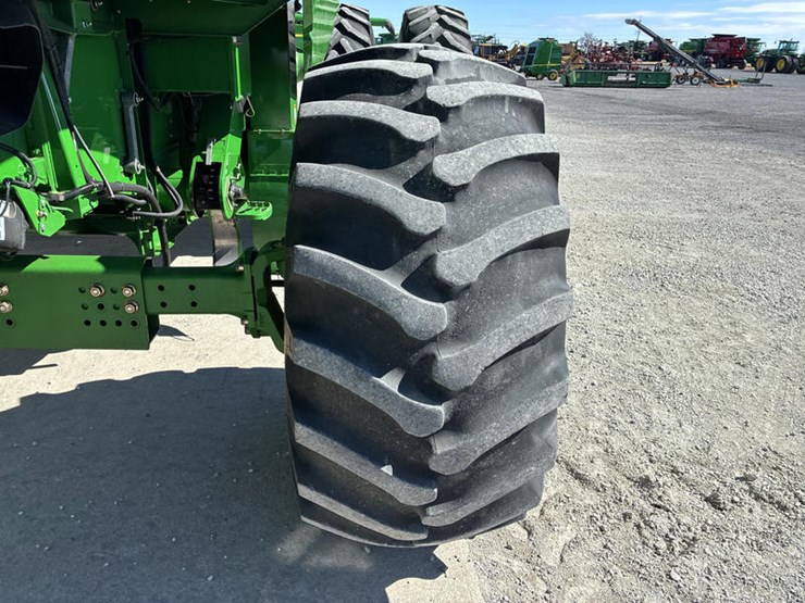 2012-john-deere-s670-image-40