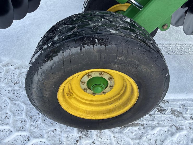 2008-john-deere-637-image-59