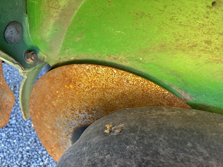 john-deere-7200-image-52