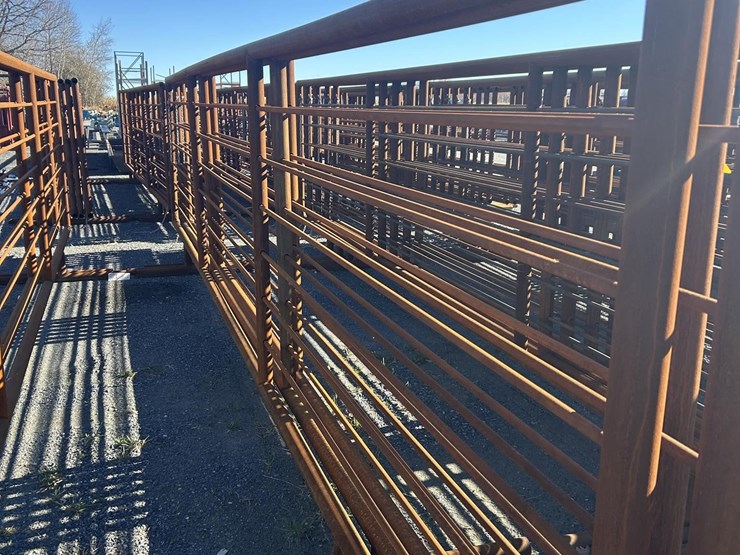 24'-freestanding-gates-(qty-2)-1567-image-2