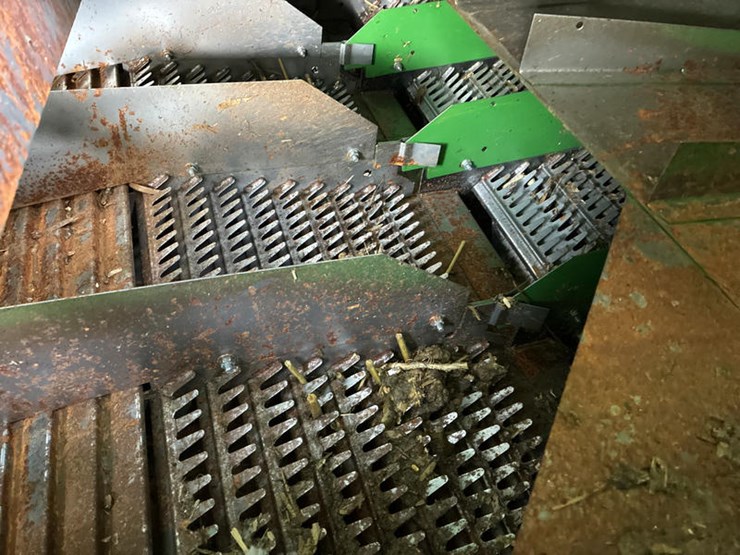 2013-john-deere-s690-image-51