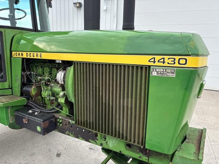 1975-john-deere-4430-image-12