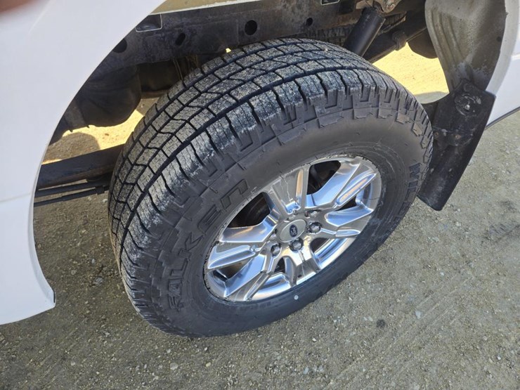 2016-ford-f150-image-5