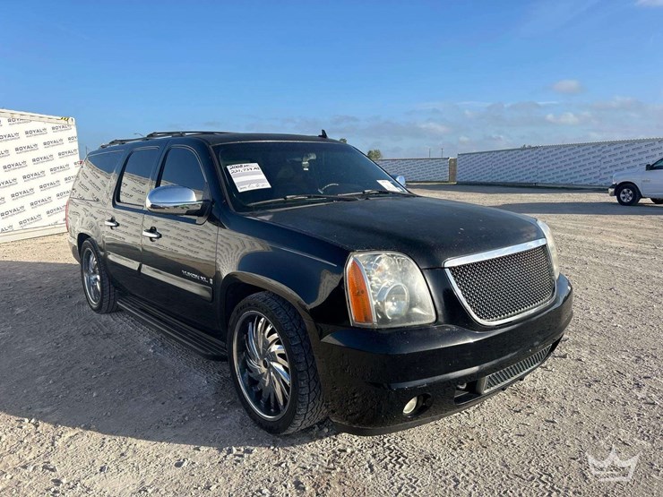 2008-gmc-yukon-xl-image-2