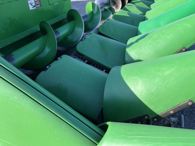 2009-john-deere-608c-image-18