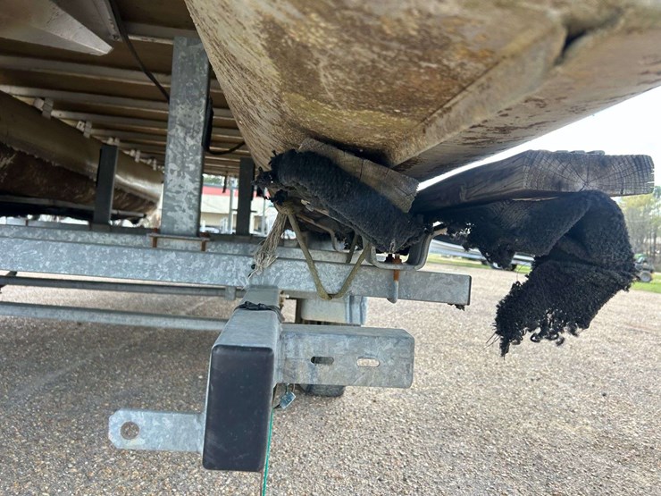 2001-premier-225-sun-station-pontoon-boat-image-13