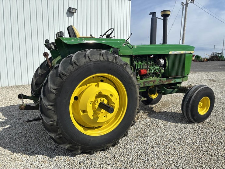 1970-john-deere-4520-image-4