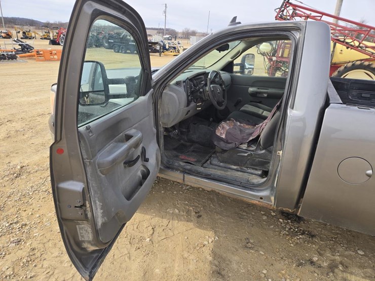 2008-gmc-sierra-2500-image-14