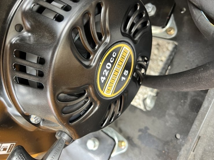 2026-miva-va15-mini-hydraulic-excavator-image-21