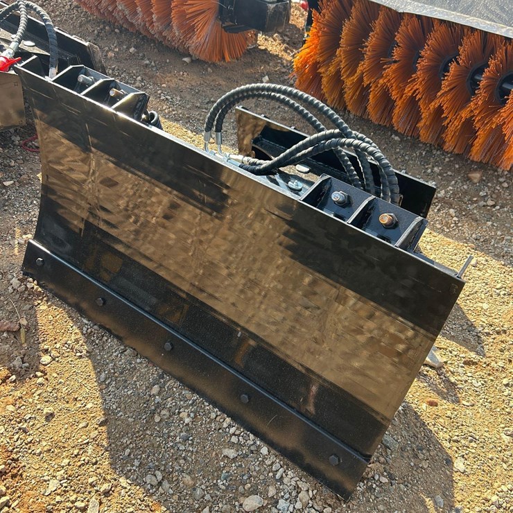 39IN MINI SKID STEER HYDRAULIC ANGLE DOZER BLADE