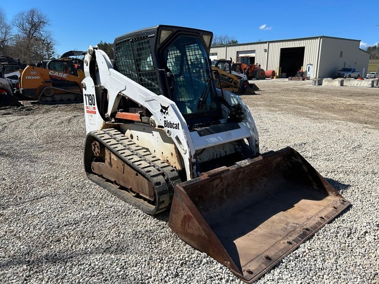 2005-bobcat-t190-image-6