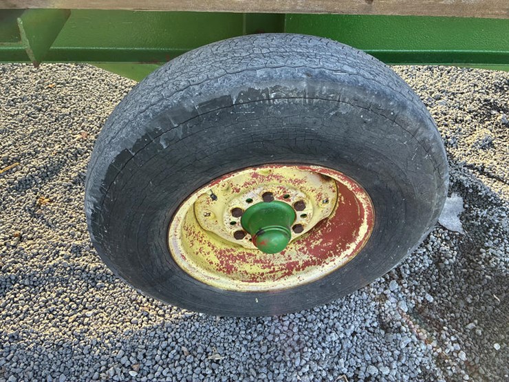 john-deere-7-image-21