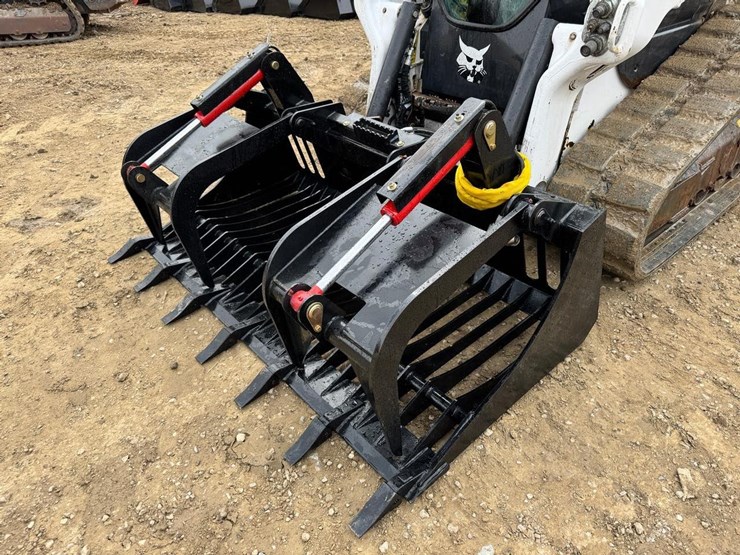 wildcat-72"-heavy-duty-skid-steer-skeleton-grapple-with-teeth-image-1