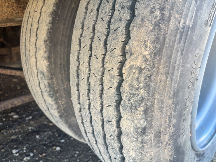 #2320-•-2008-interstate-30'-tri-axle-equipment-trailer-image-64