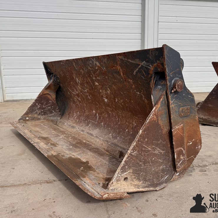 Paladin 544G 105" 4-IN-1 Material Bucket