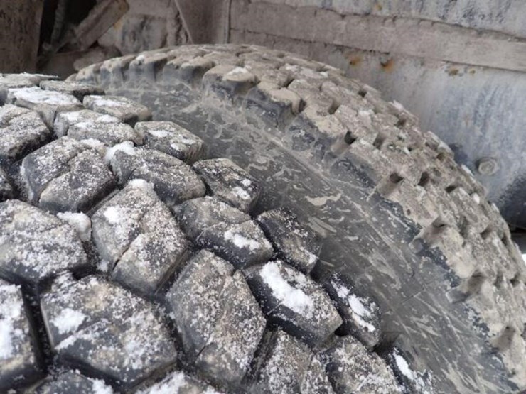 1990-white-gmc-t/a-water-truck-4v2bdbme1ln633643-image-79